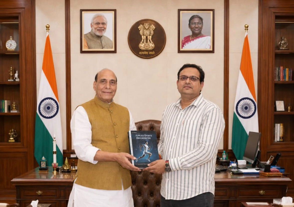 Dr. Shailendra Pratap Singh Image with Rajnath Singh